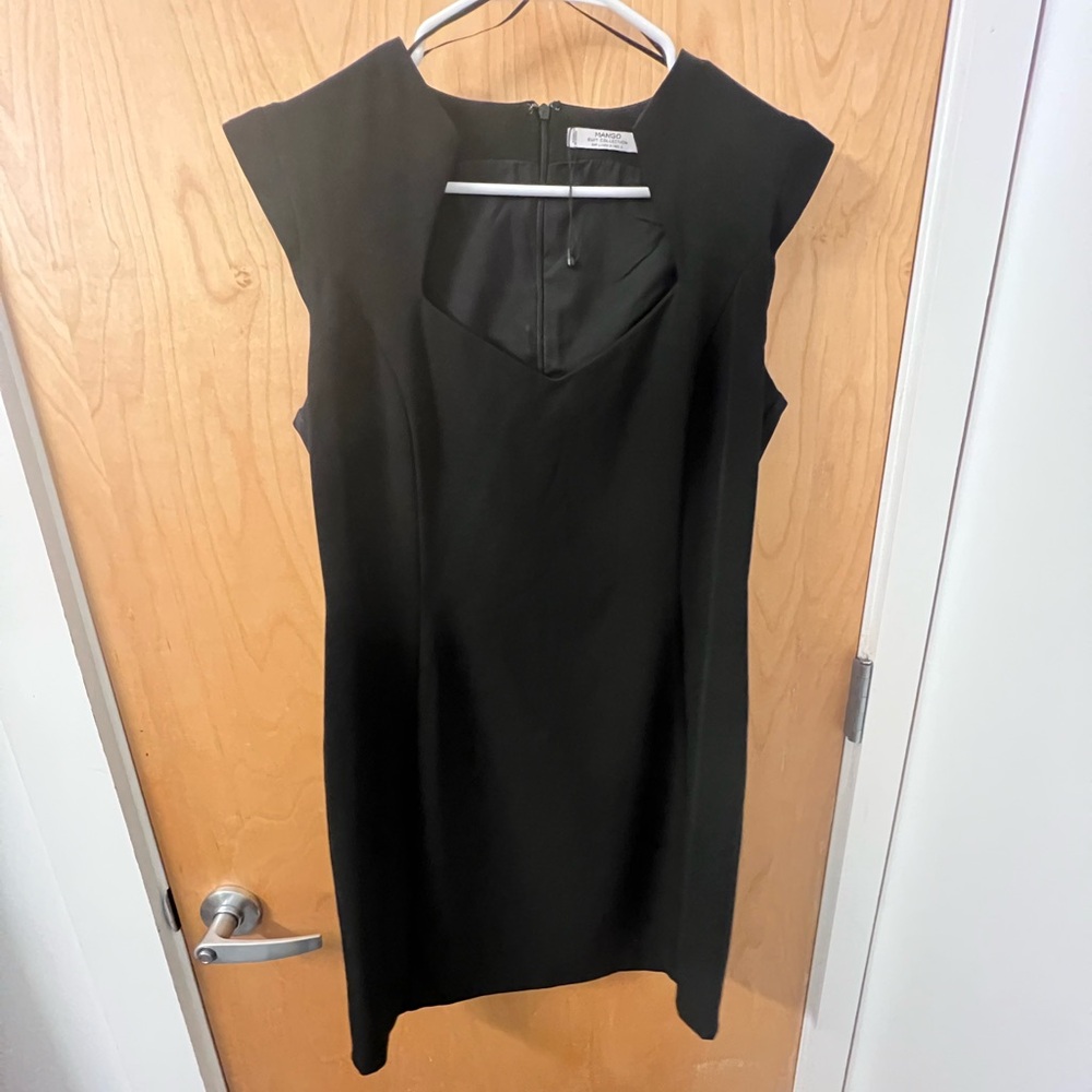 Black cocktail dress Mango